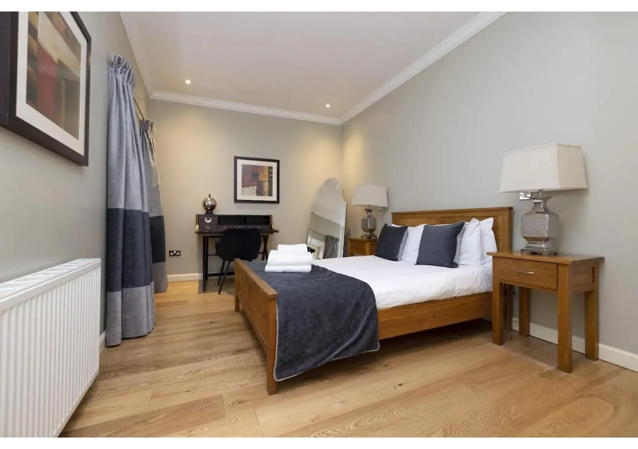 Royal Mile Apartments By Joivy Edimburgo 0*,  Reino Unido