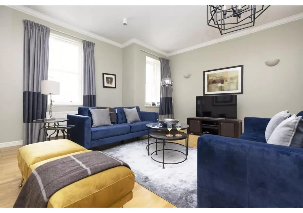 Royal Mile Apartments By Joivy Edimburgo 0*,