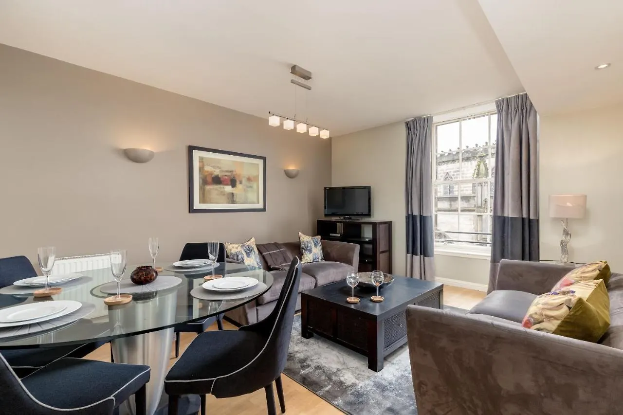 Royal Mile Apartments By Joivy Edinburgh 0*,