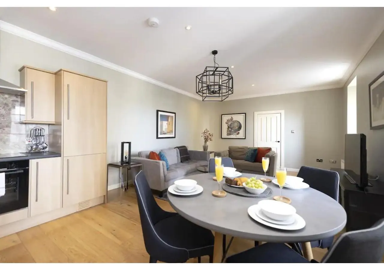 Royal Mile Apartments By Joivy Edinburgh